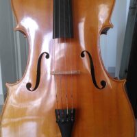 Violoncelle d'étude à Riom