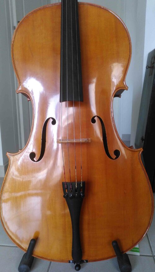 Violoncelle d'étude à Riom